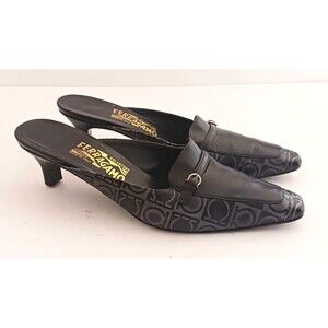 Salvatore Ferragamo Kitten Heeled Mule Blk Stamped Leather Gancini Logo US 10